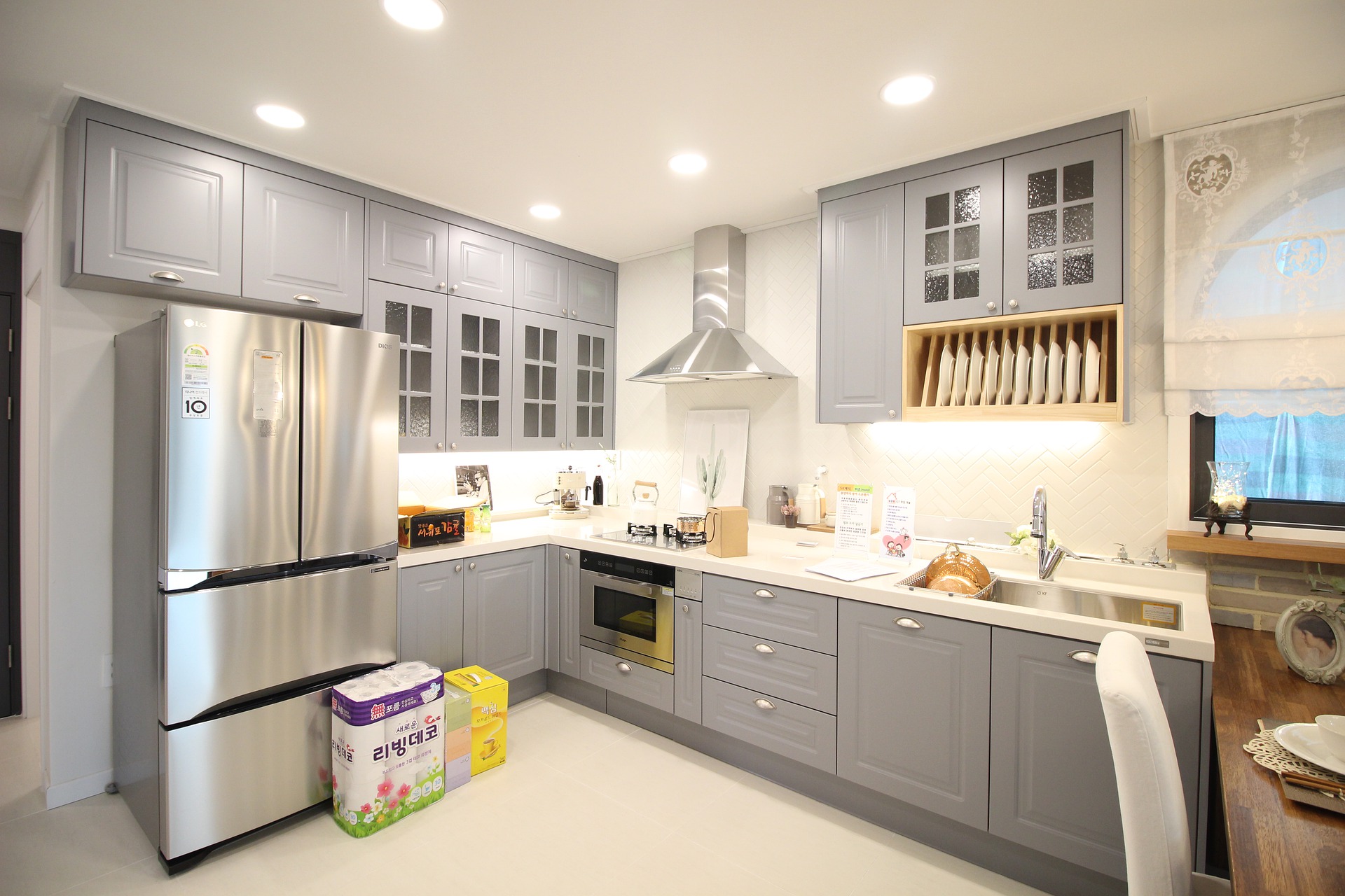 Smart Space Saving Ideas for a Aesthetically Appealing Modern Kitchen